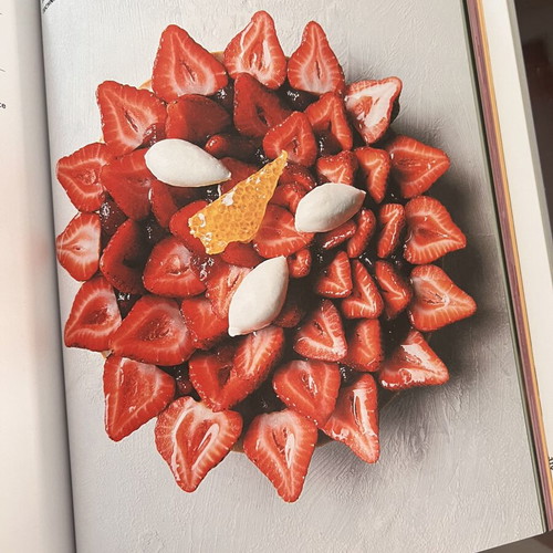 Everyone Can Bake book by Dominique Ansel like new