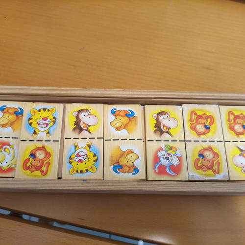 Educational toy set like new with domino, puzzle and memory cards