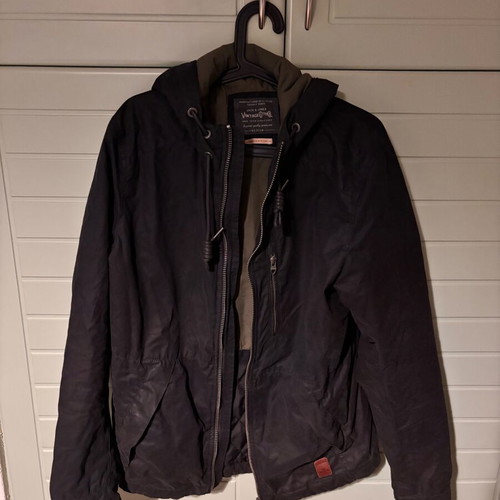 Jack & Jones jacket size M black with hood like new