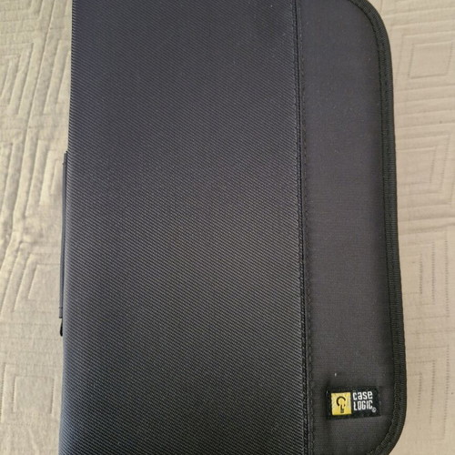 CD case with zipper, 92 slots