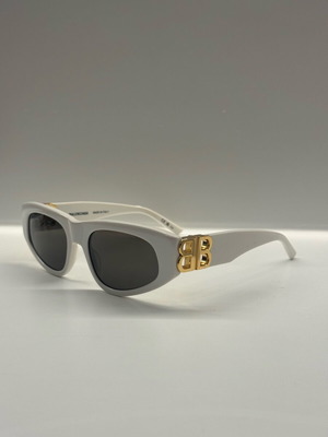 Ballenciaga Viral sunglasses white, like new