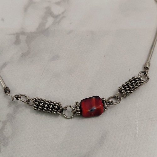 Vintage women's necklace from the 70s, used