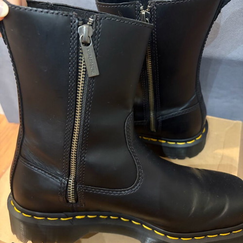 Dr.Martens Amaayah leather ankle boots black size 40 like new