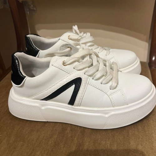 Renato Garini athletic shoes new, size 36, black and white