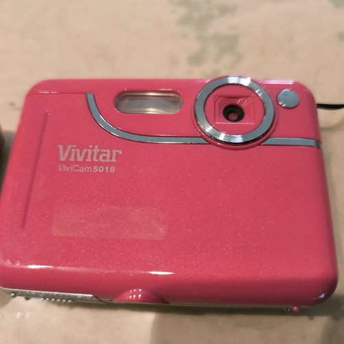 Vivitar cameras like new, pack of 2