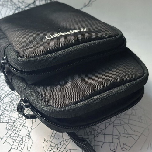 Spigen Armband Case like new with two compartments