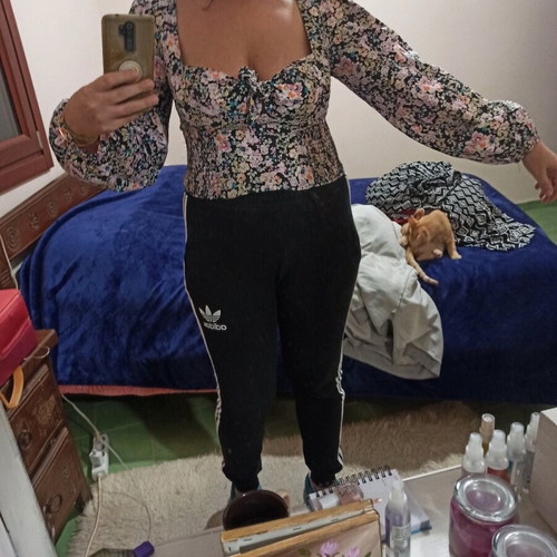Gina Tricot floral top like new, XL size, puff sleeves