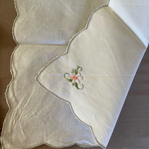 Table linens set of 6 pieces like new
