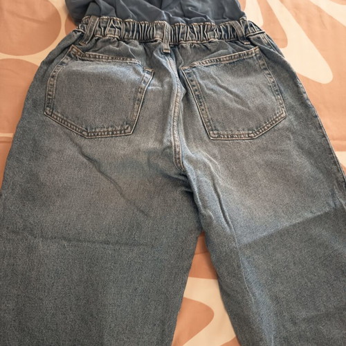 H&M maternity jeans medium size, like new, black and blue, pack of 2