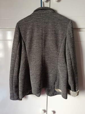 Pull & Bear gray jacket like new with polka dot lining
