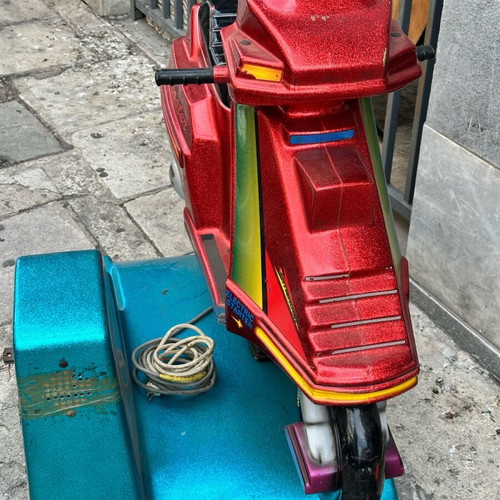 Coin-operated scooter used from the 90s, dimensions 74x106 cm