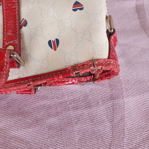 Gucci shoulder bag used, multicolor with wear damage