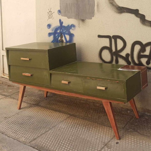 1960s dresser with 4 drawers