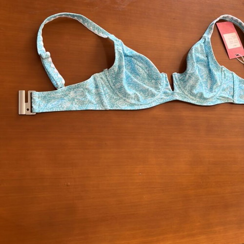 Solano bikini top with underwire, size M, new, white and turquoise