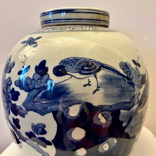 Ceramic Chinese vase spherical shape like new with lid
