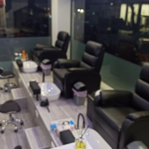 Επιχείρηση Αισθητικής Νυχιών πλήρως εξοπλισμένο γωνιακό κατάστημα στη Νέα Ερυθραία