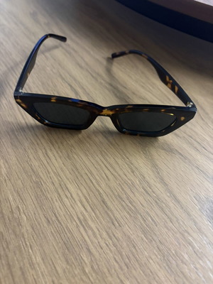 Cat-Eye Sunglasses Unisex Used, Tortoiseshell Brown Frame