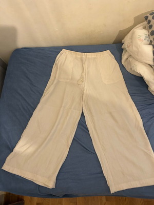 Summer pants Pull & Bear like new, size M, white and beige