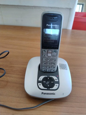 Panasonic KXTG6421G ενσύρματο τηλέφωνο σαν καινούργιο, γκρι