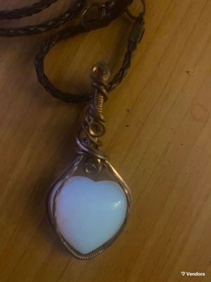 Apefthon Necklace new, white