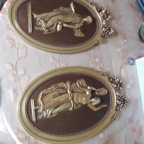 Embossed decorative panels like new, set of two