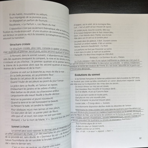 La poésie book like new, slight underlining inside