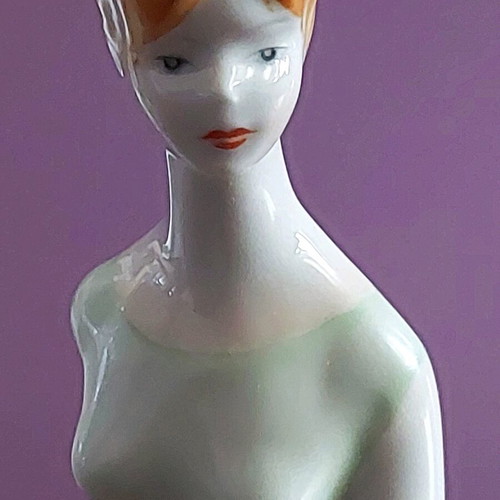 Vintage porcelain figure Hollóháza "Mannequin" like new, 60s