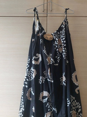 Platinum long backless dress new, black white beige, free size XXL