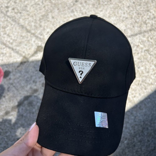 Guess black cap new with scratches