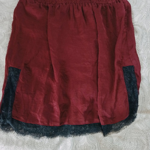 Bordeaux satin short skirt Mango new, Small