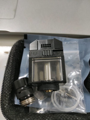 Atemporal Boro RBA like new, The Mind Flayer X Damn Vape black