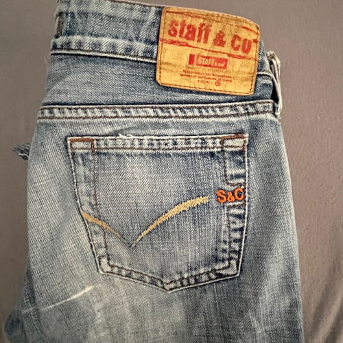 Staff jeans used, size 28/Small, low waist 2000s