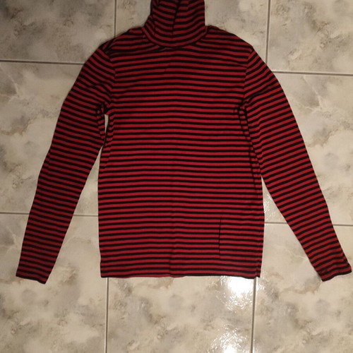 Striped long-sleeve shirt used, size S, black and red