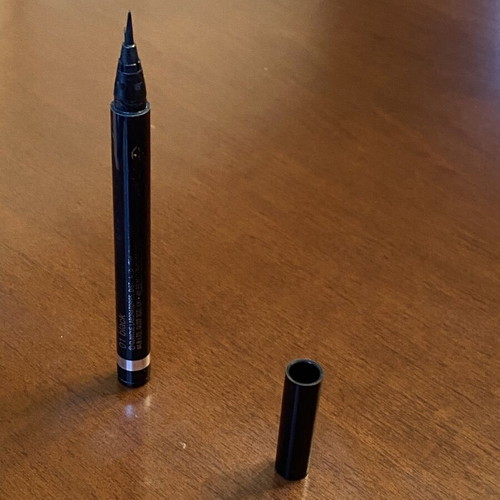Eye-liner pen Clinique black used
