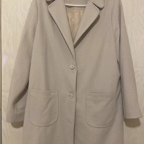 Maki Philosophy coat off-white cream like new, size Large