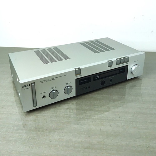 Akai AM-U210 integrated stereo amplifier used, 2x30W RMS, Phono, Japan