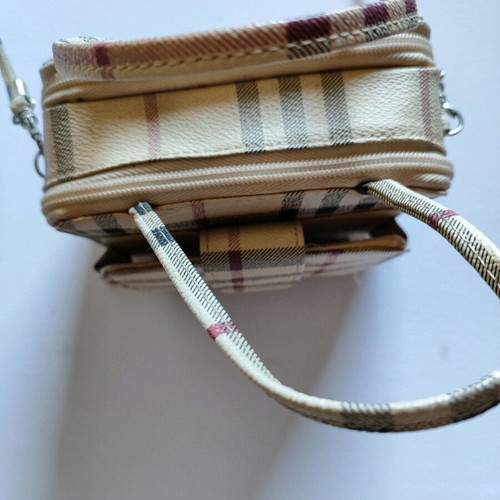 Vintage check crossbody bag like new with detachable strap