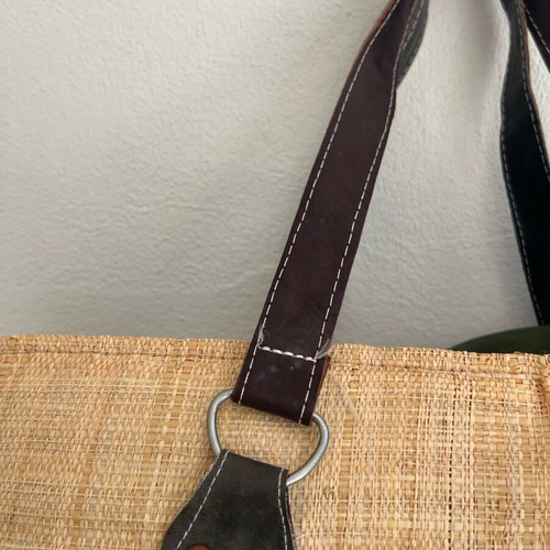 Straw beach bag with inner lining new