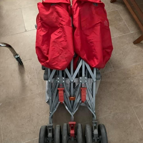 Maclaren Twin Techno red stroller like new for newborn twins