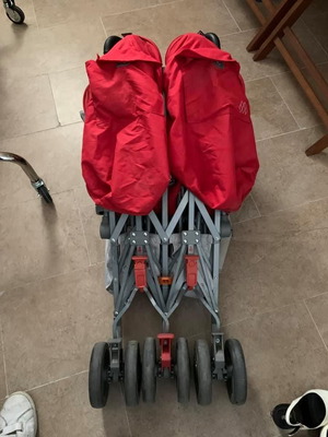 Maclaren Twin Techno red stroller like new for newborn twins