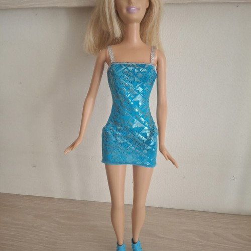 Barbie doll with blue dress like new