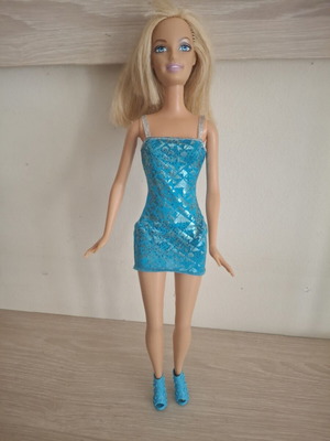 Barbie doll with blue dress like new