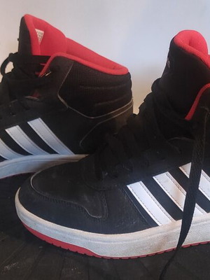 Παπούτσια Adidas 40 νούμερο σαν καινούργια, αθλητικά μαύρα