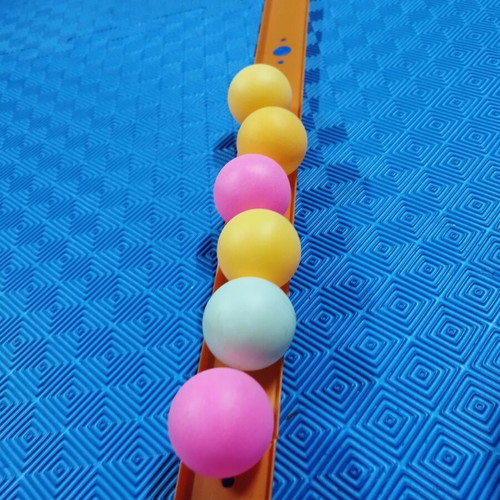 Set of 6 ping pong balls like new