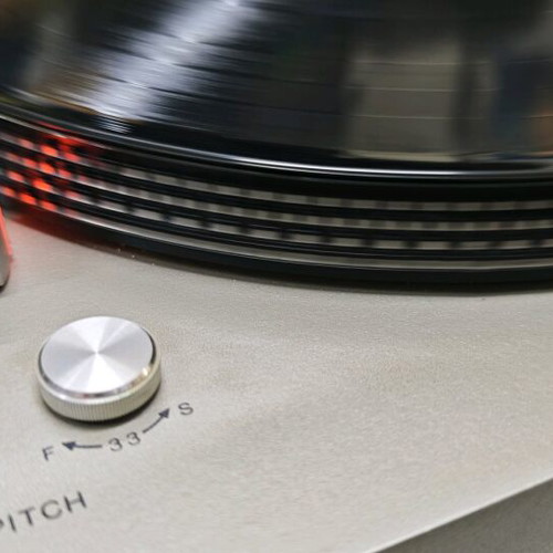 Sony PS 3300 Direct Drive turntable used with cracked lid