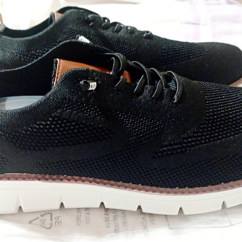 Men's sneakers with breathable knit fabric, black and brown