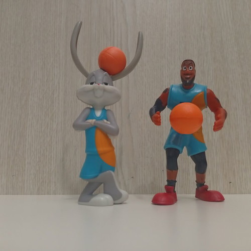 Looney Tunes Space Jam 2 Basketball Tune Squad figures McDonald's Happy Meal set