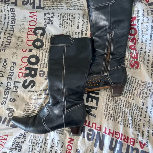 Tod's black leather boots size 38
