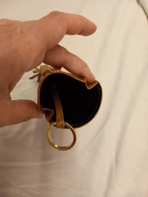 Henry Cottons leather keychain used