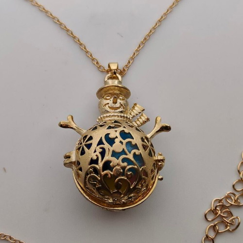 Snowman Pendant Necklace with Colorful Pom Poms like new, gold tone